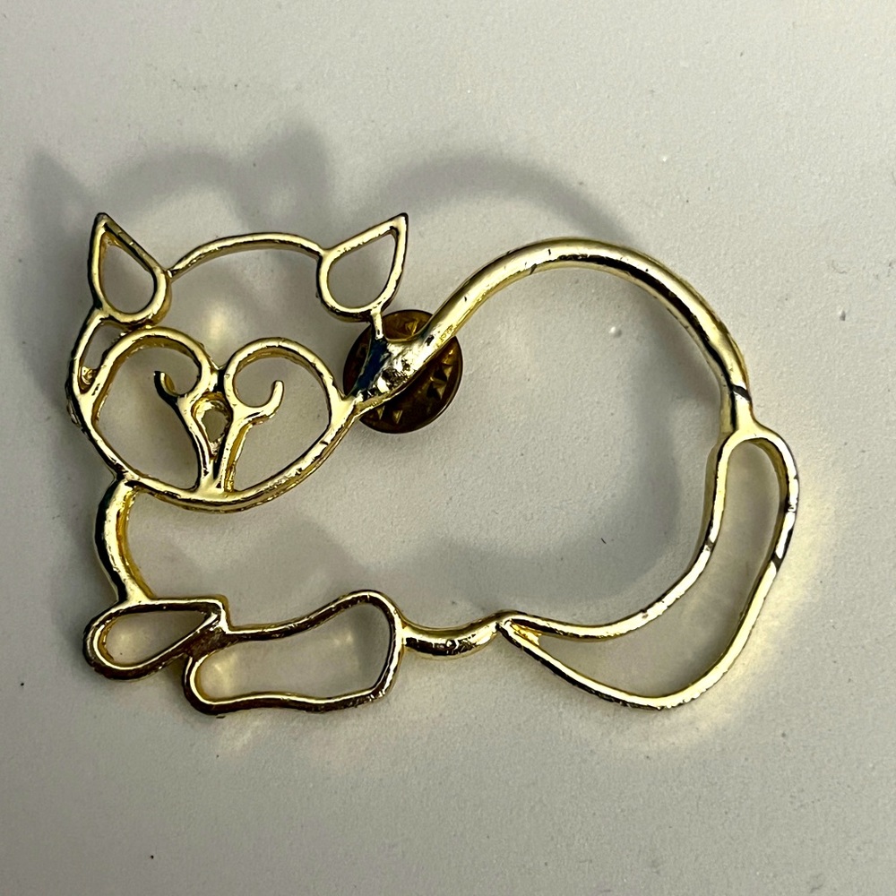 Gold-Toned Wire Frame Cat Kitty Lapel Hat Pin